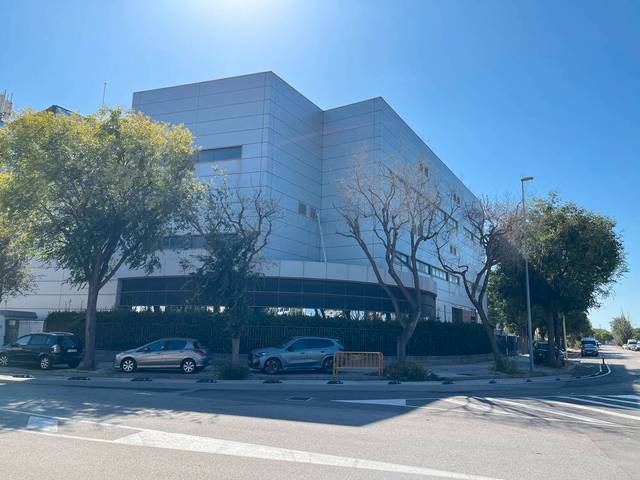 Nave industrial en Alquiler en Granvia LH