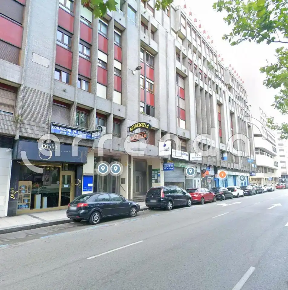 Vista exterior de Pis de lloguer en Santander amb Calefacció