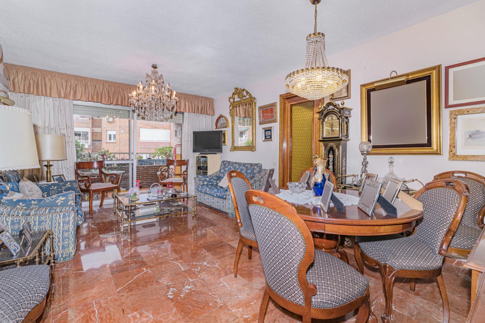 Flat for sale in Cervantes