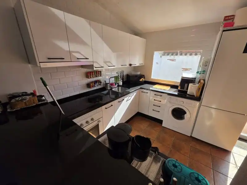 Cocina de Casa o chalet en venta en Malpartida de Plasencia con Aire acondicionado y Jardín privado