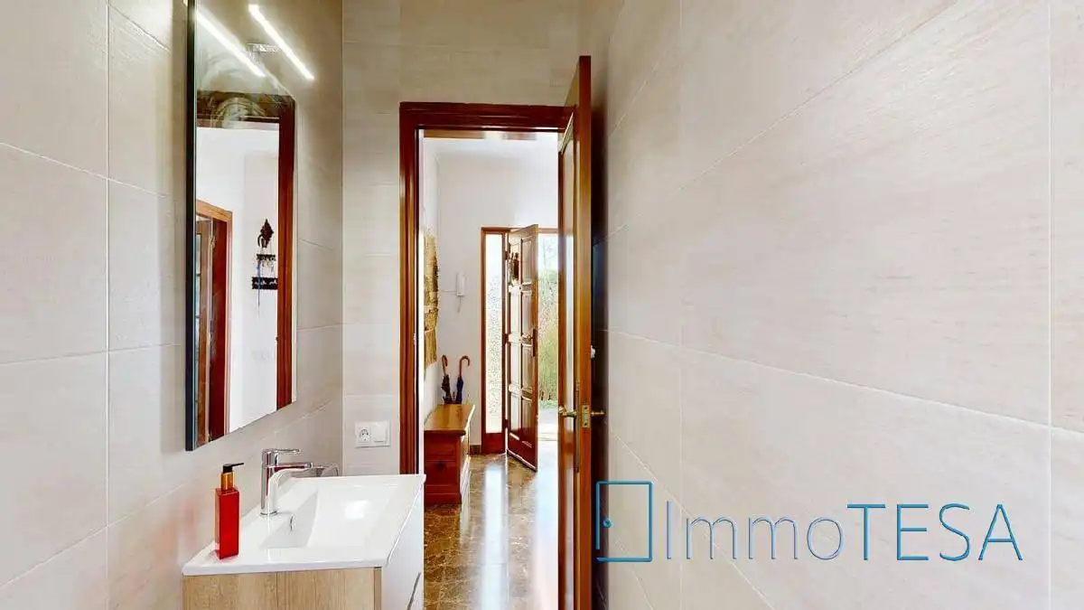 Baño de Casa o chalet en venta en Barberà del Vallès con Aire acondicionado, Calefacción y Jardín privado