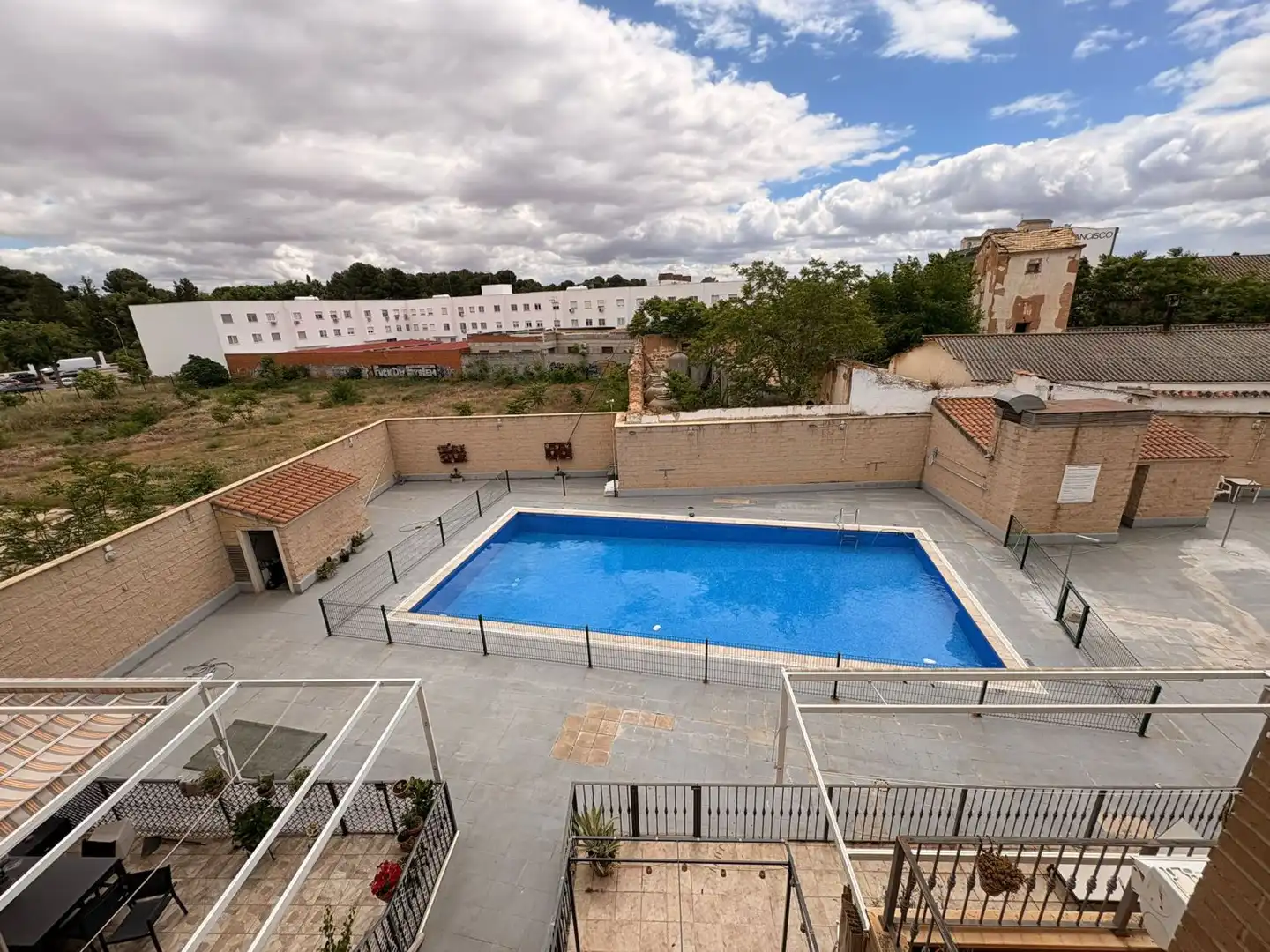 Piscina de Dúplex en venda en Manzanares amb Aire condicionat, Calefacció i Terrassa