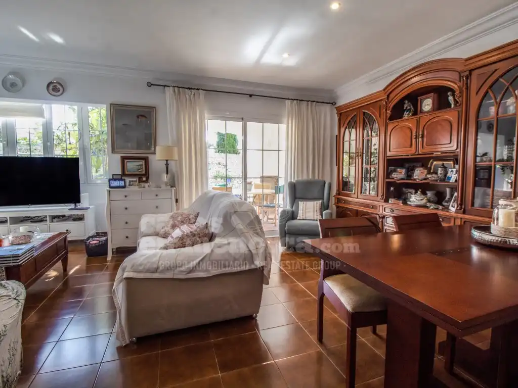 Sala de estar de Finca rústica en venta en Es Castell con Aire acondicionado, Jardín privado y Piscina