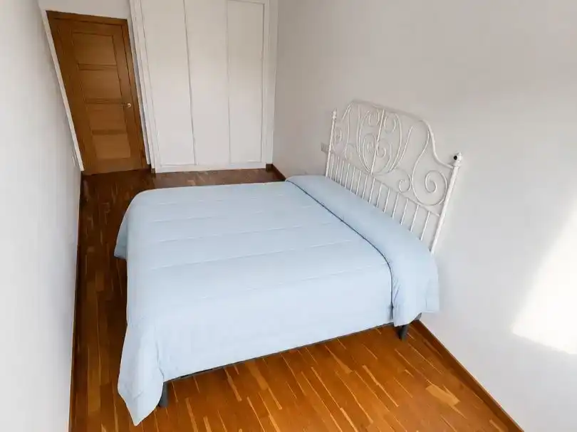 Bedroom of Flat for rent in Arteixo  with Private garden, Parquet flooring and Storage room