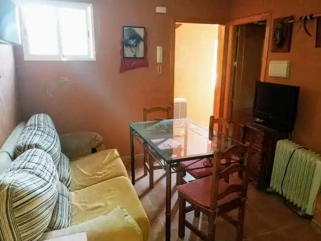 Habitación de Casa adosada en venta en Córdoba con Aire acondicionado, Calefacción y Jardín privado