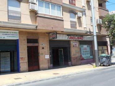Locale commerciale in vendita a Carretera de Madrid