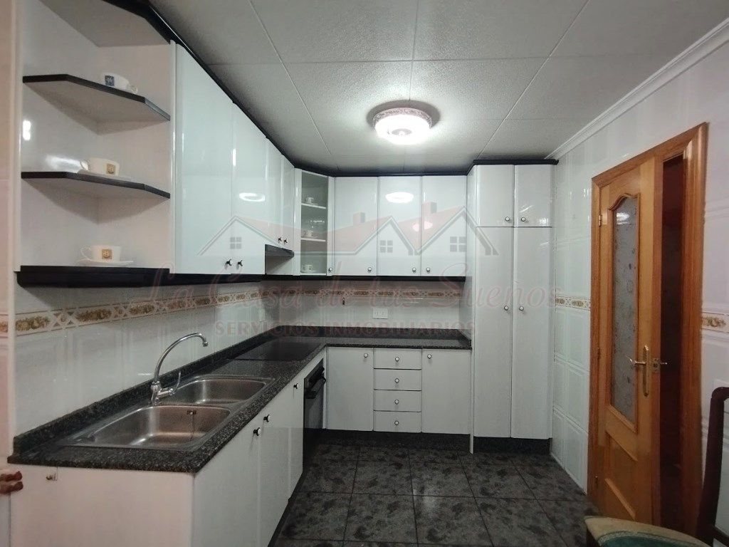 Piso en venta en N/A, Centro  , Elda