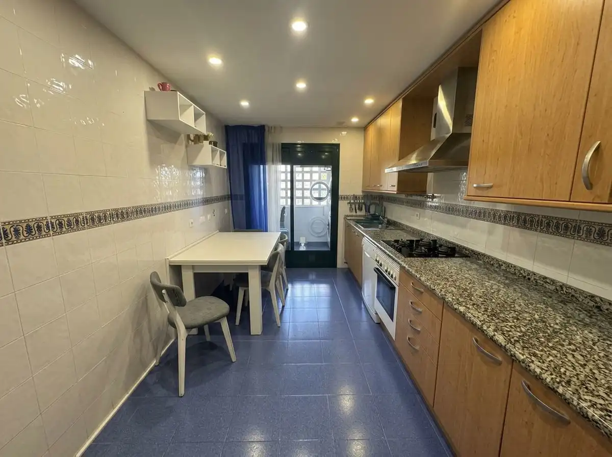 Flat with lift for sale in San Pedro de Alcántara, imagen 8