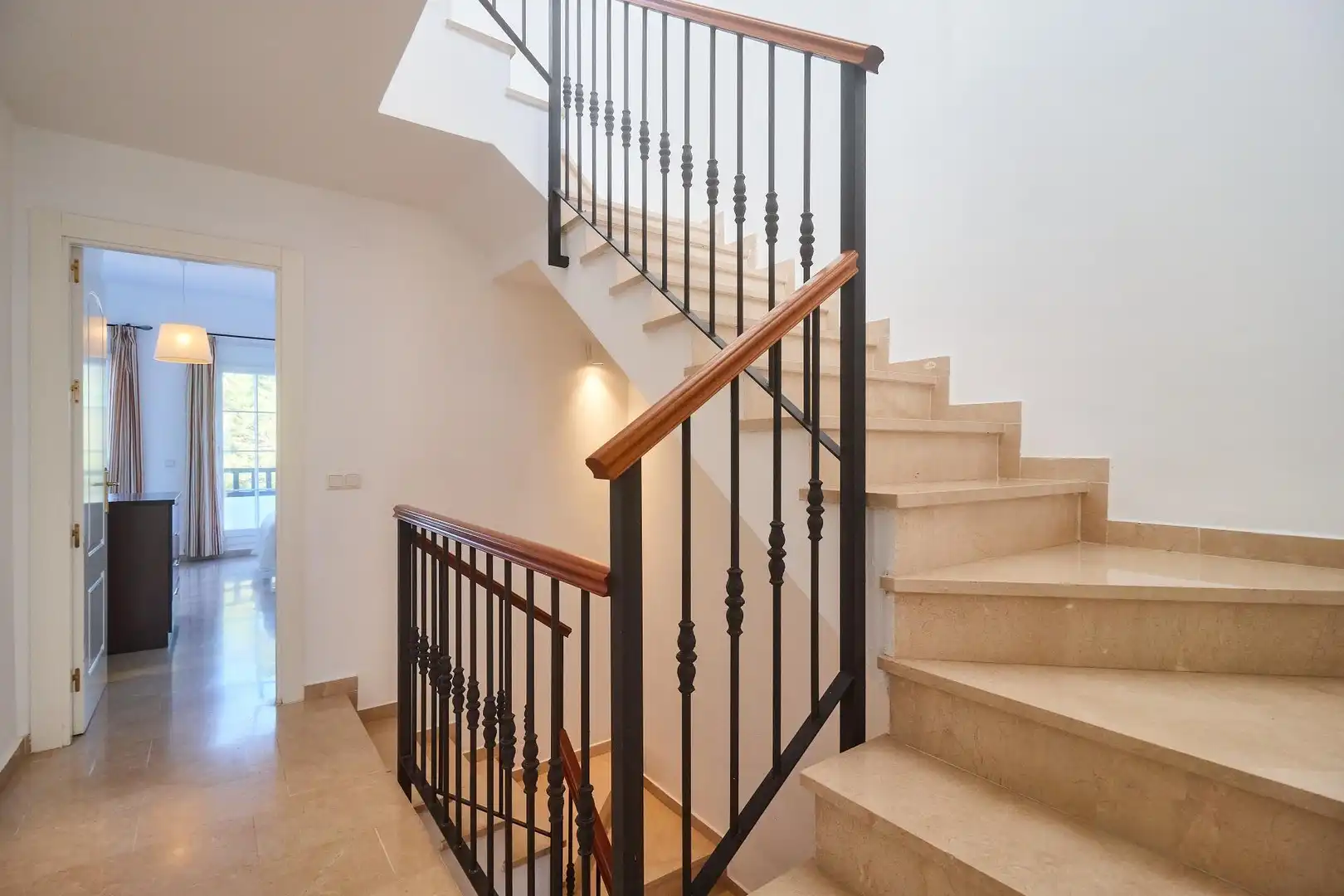 Casa adosada en venta en Buenavista - Lauro Golf