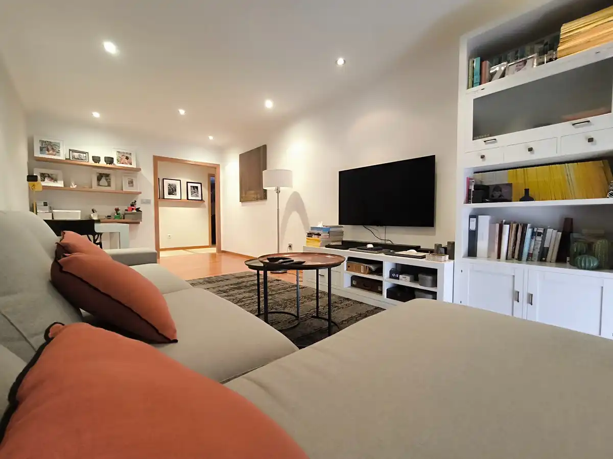 Flat with lift for sale in Vilagarcía