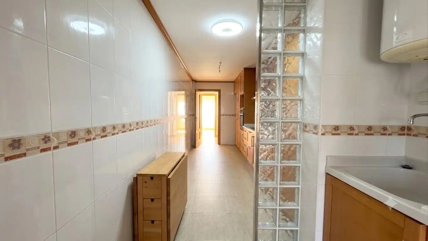 Flat for sale in Carlet  with Balcony