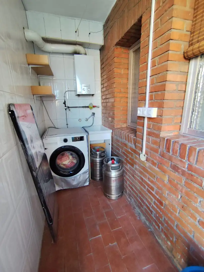 Room in Calle Virgen de la Consolación, Angustias - Chana - Encina