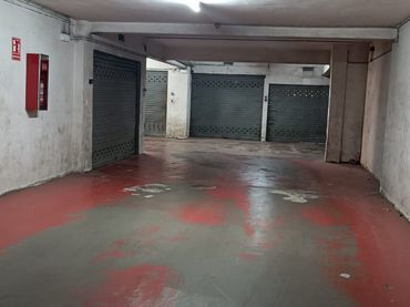 Local commercial à vendre à de Jaume I