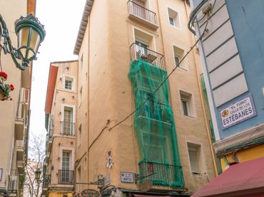 Pis amb balcó en venda a Calle de los Estébanes 6