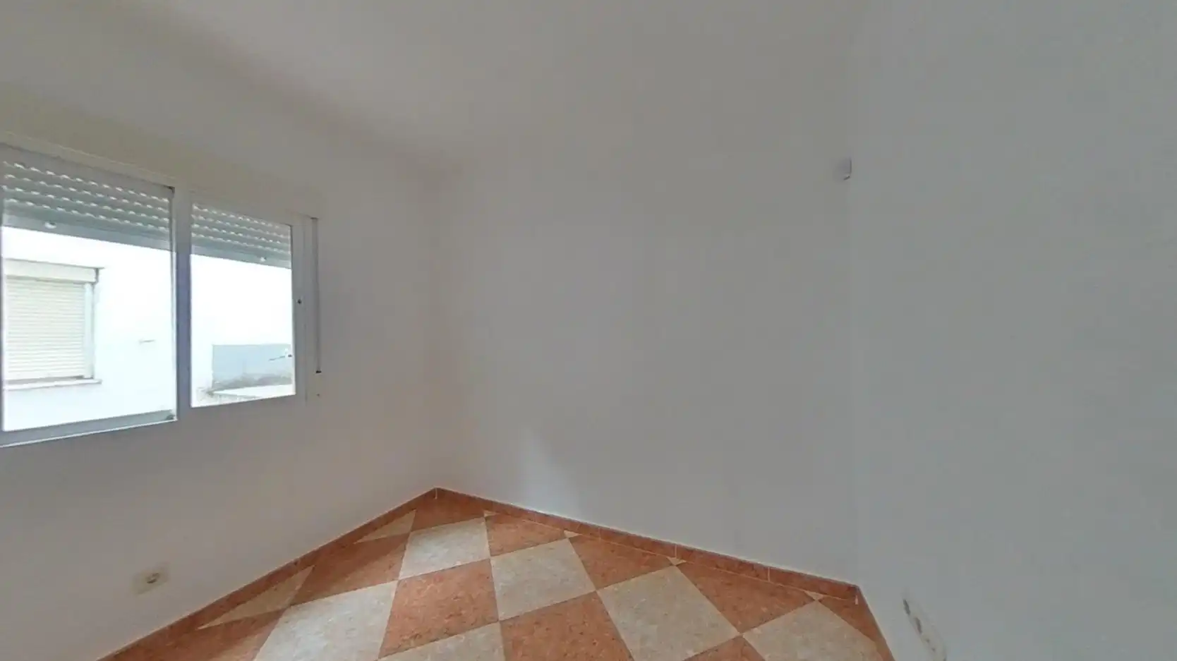 Habitación de Piso en venta en Madrid con Calefacción