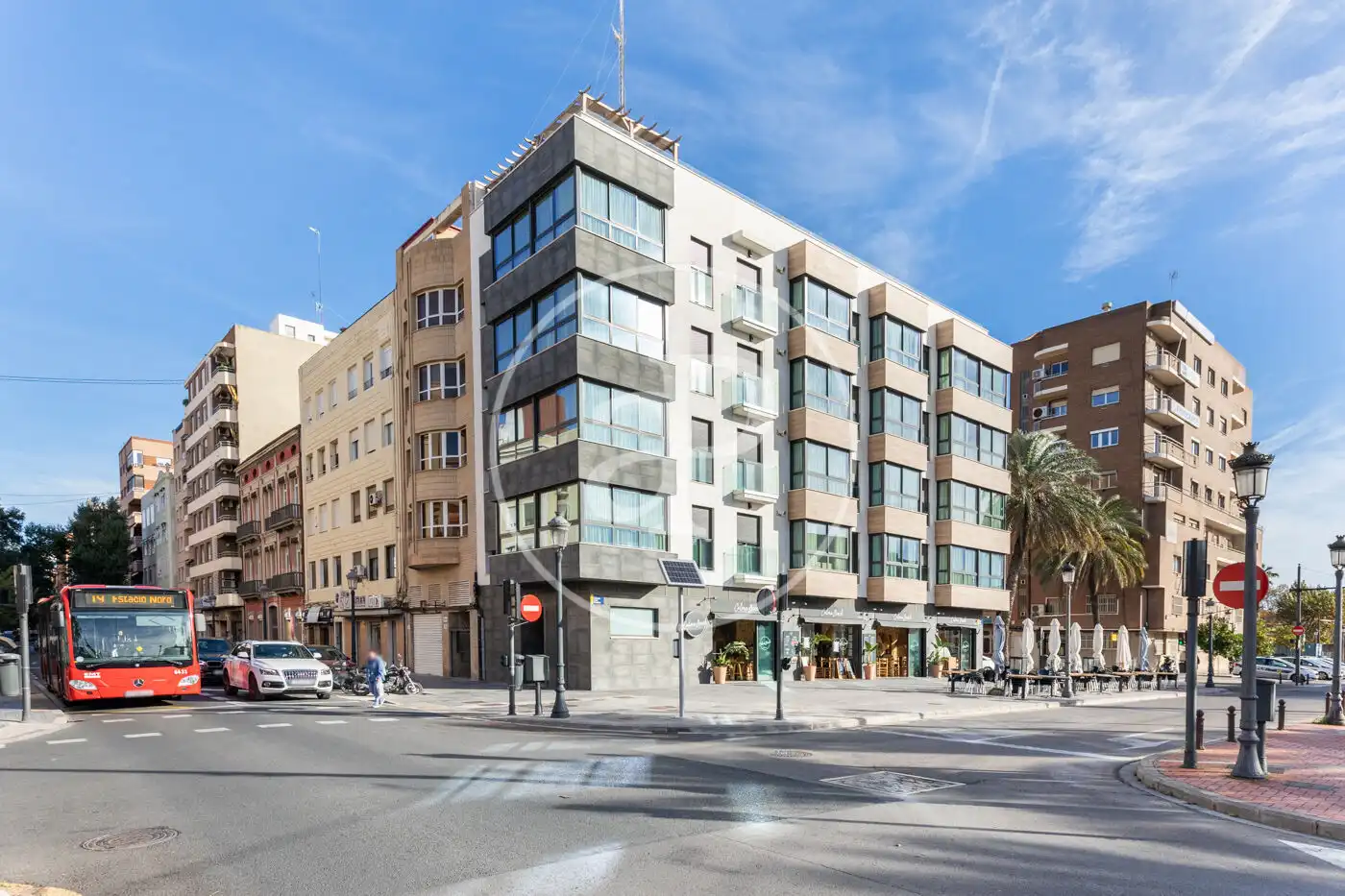 Vista exterior de Casa o xalet en venda en Valencia amb Aire condicionat, Calefacció i Jardí privat