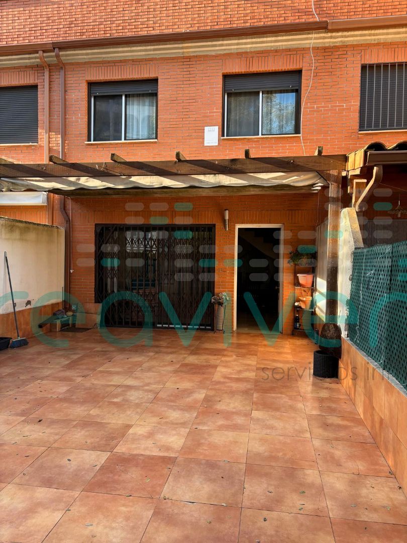 Casa adosada en venta en Benicasim / Benicàssim con Aire acondicionado, Calefacción y Terraza