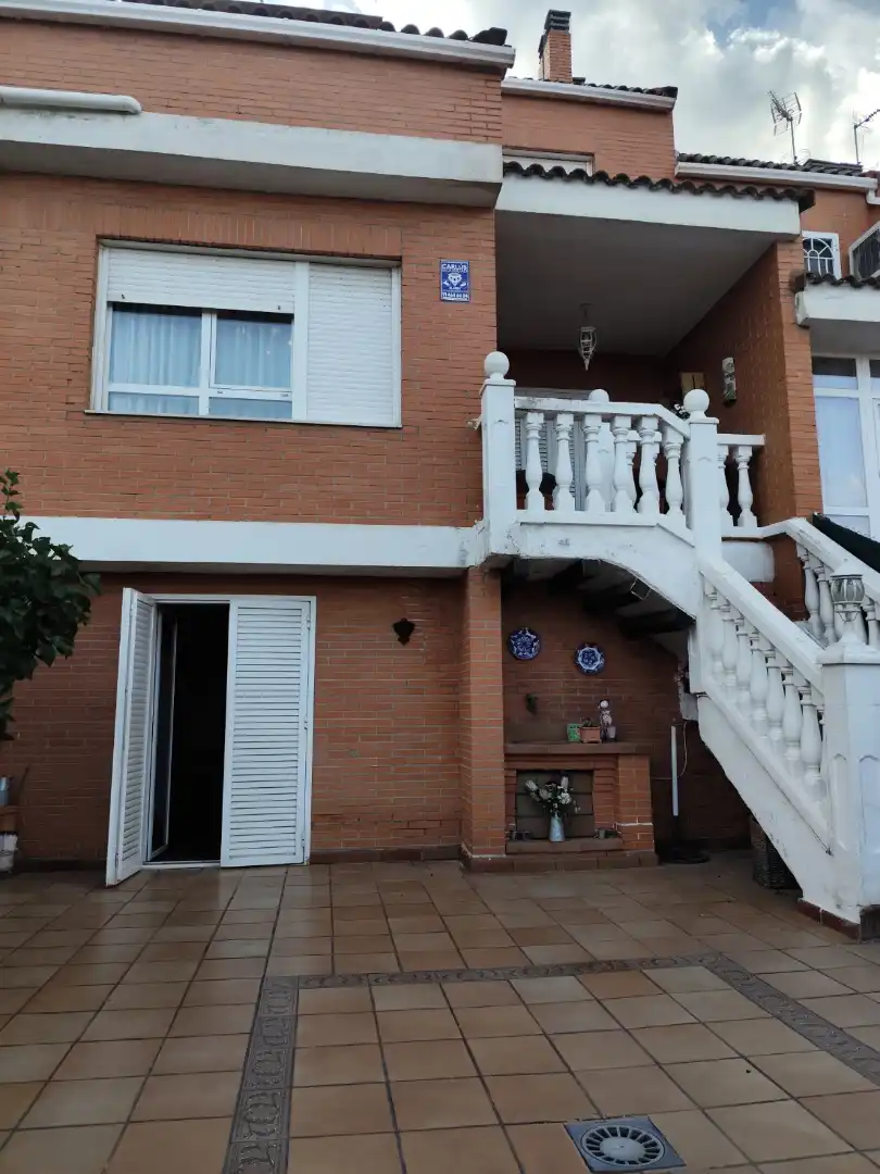 Exterior view of Detached homes for sale in Móstoles  with Heating, Private garden and Parquet flooring