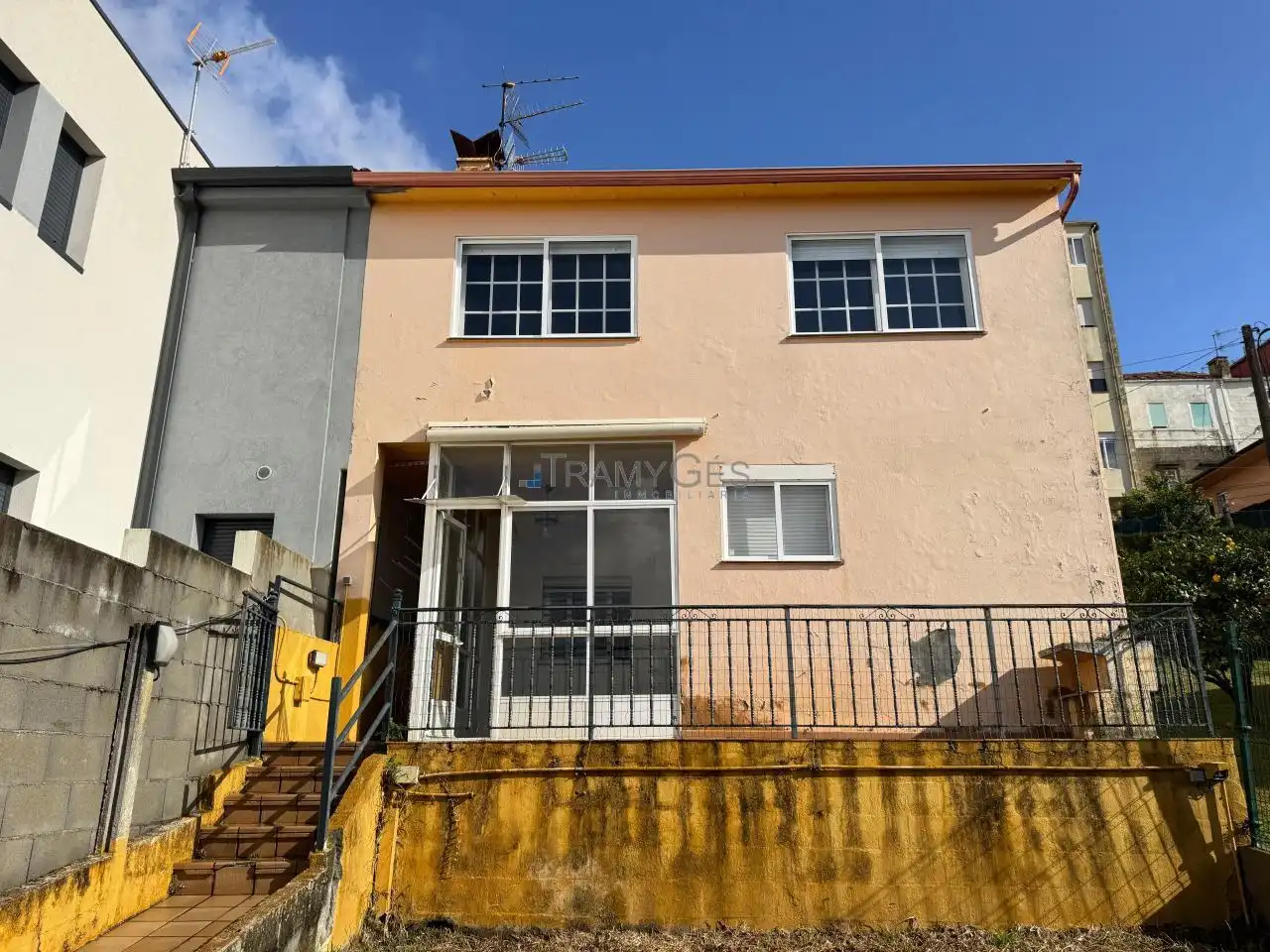 Vista exterior de Casa o chalet en venta en Vigo  con Calefacción, Jardín privado y Trastero