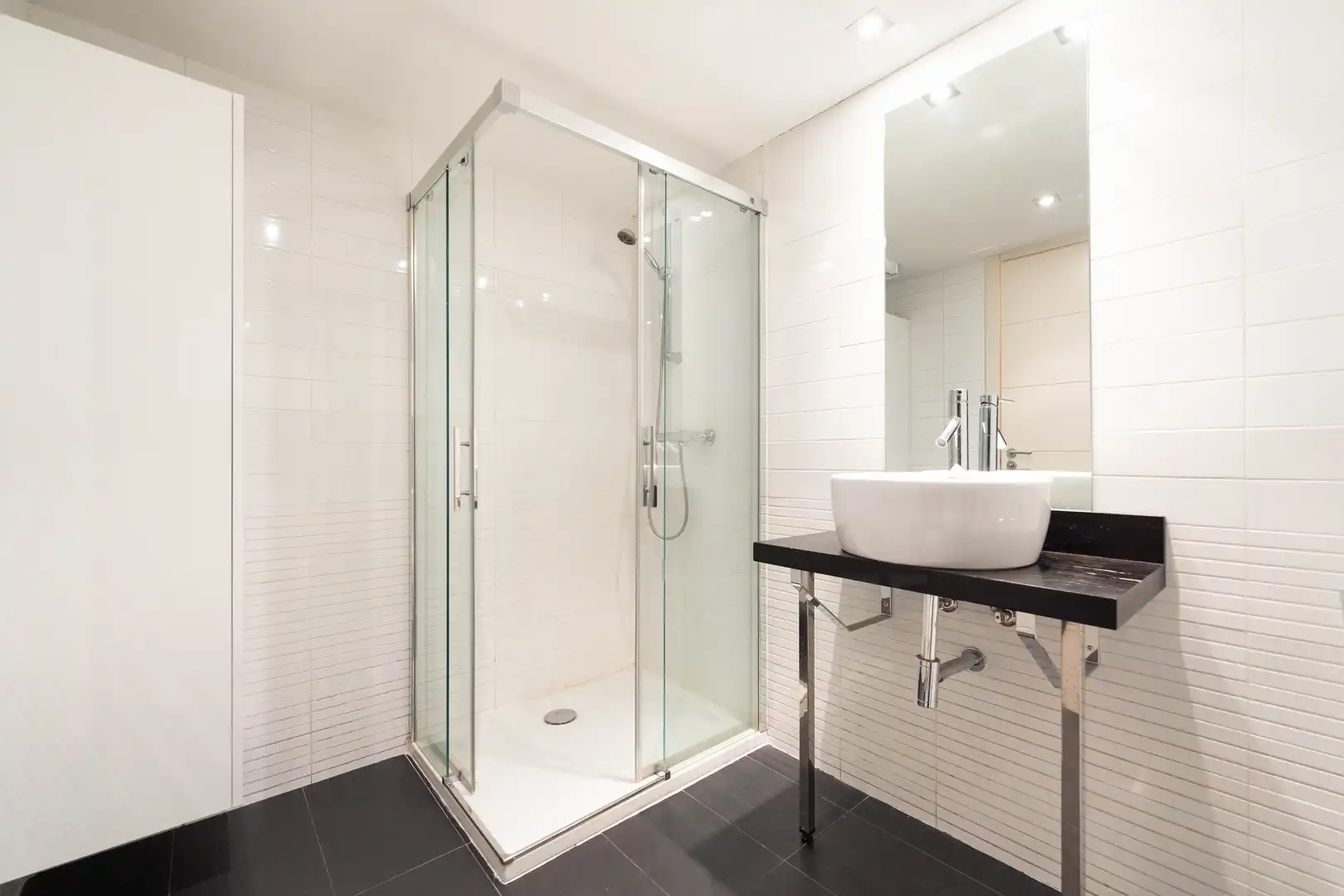 Badezimmer von Wohnung zur Miete in Madrid mit Klimaanlage, Heizung und Abstellraum
