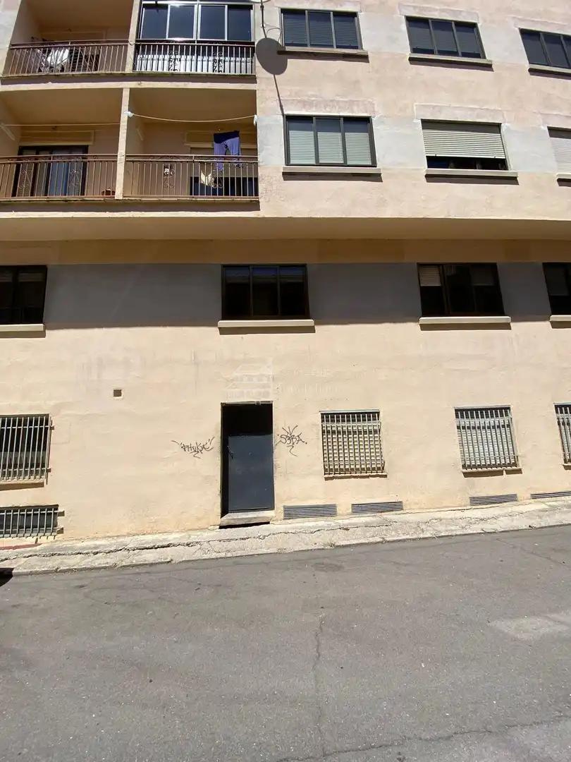 Vista exterior de Local de alquiler en Guijuelo