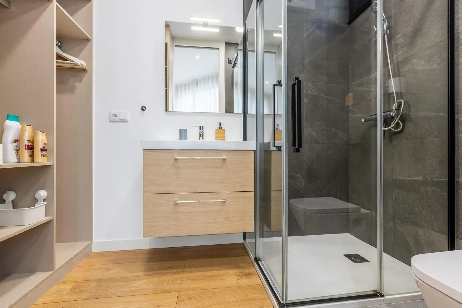 Baño de Piso de alquiler en Monte Alto - Zalaeta - Atocha