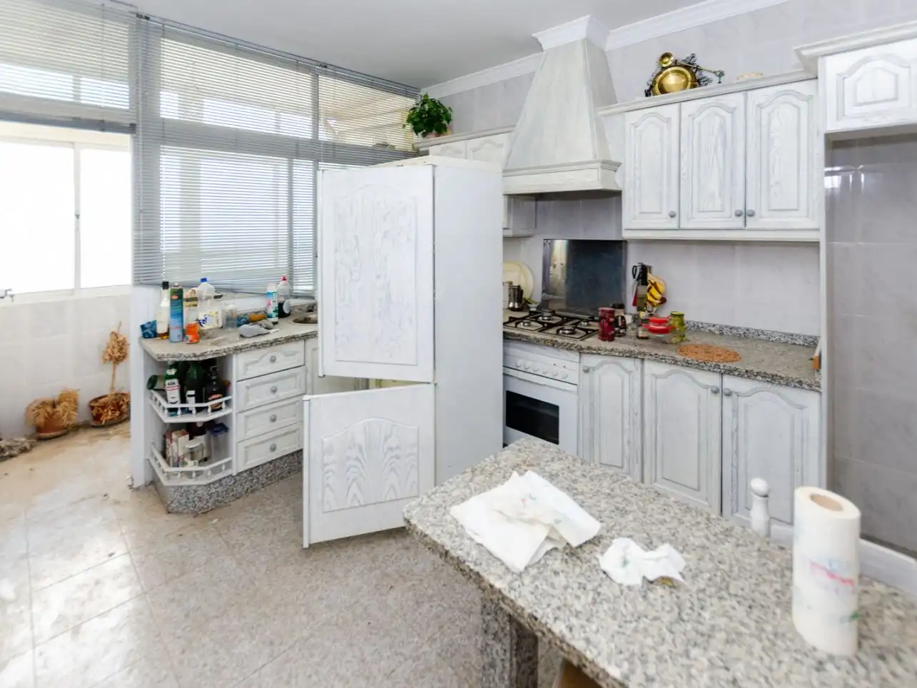 Kitchen of Houses for sale in Campillos, Málaga