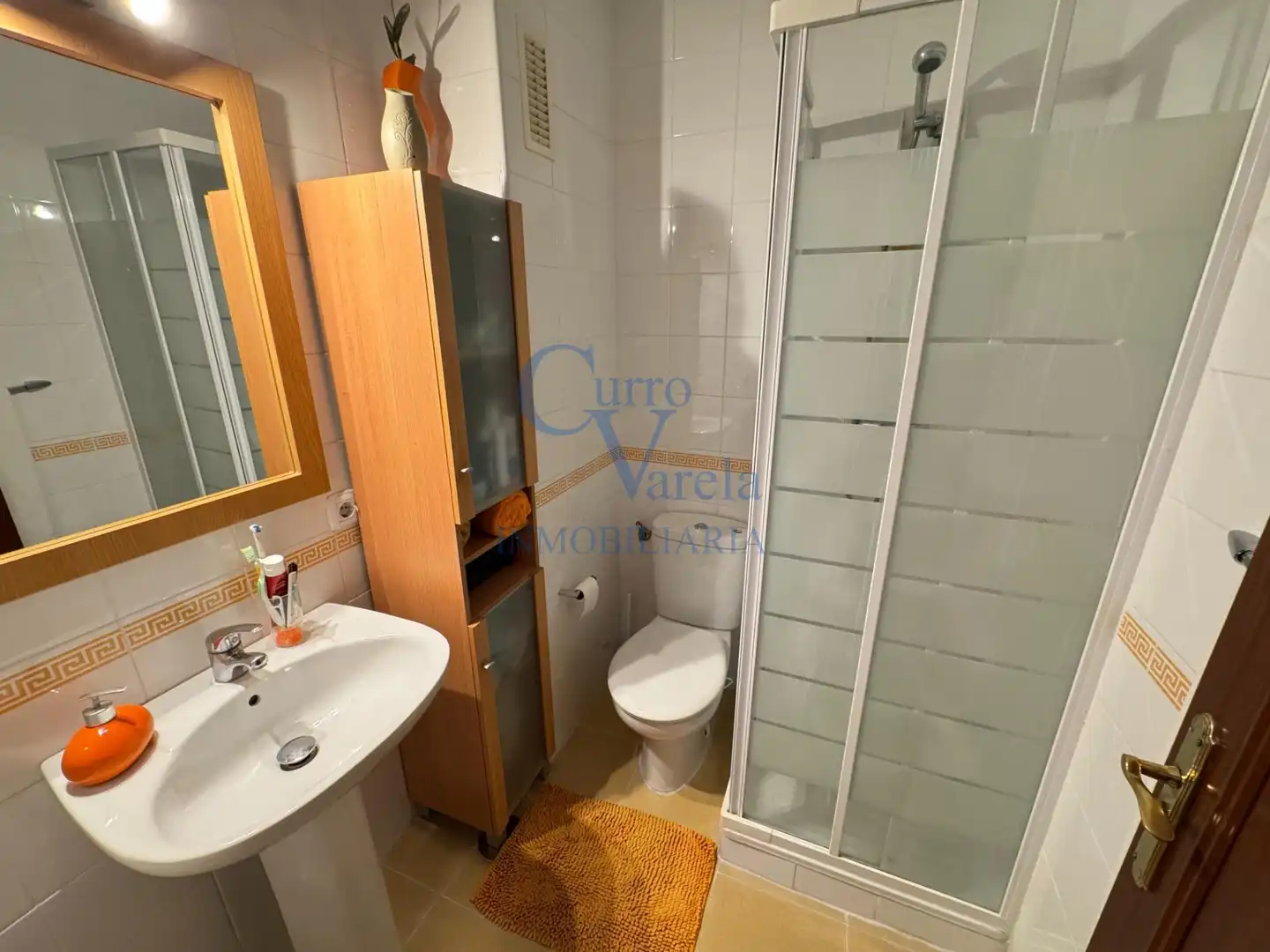 Bathroom of Flat for sale in Dos Hermanas  with Air Conditioner, Heating and Furnished