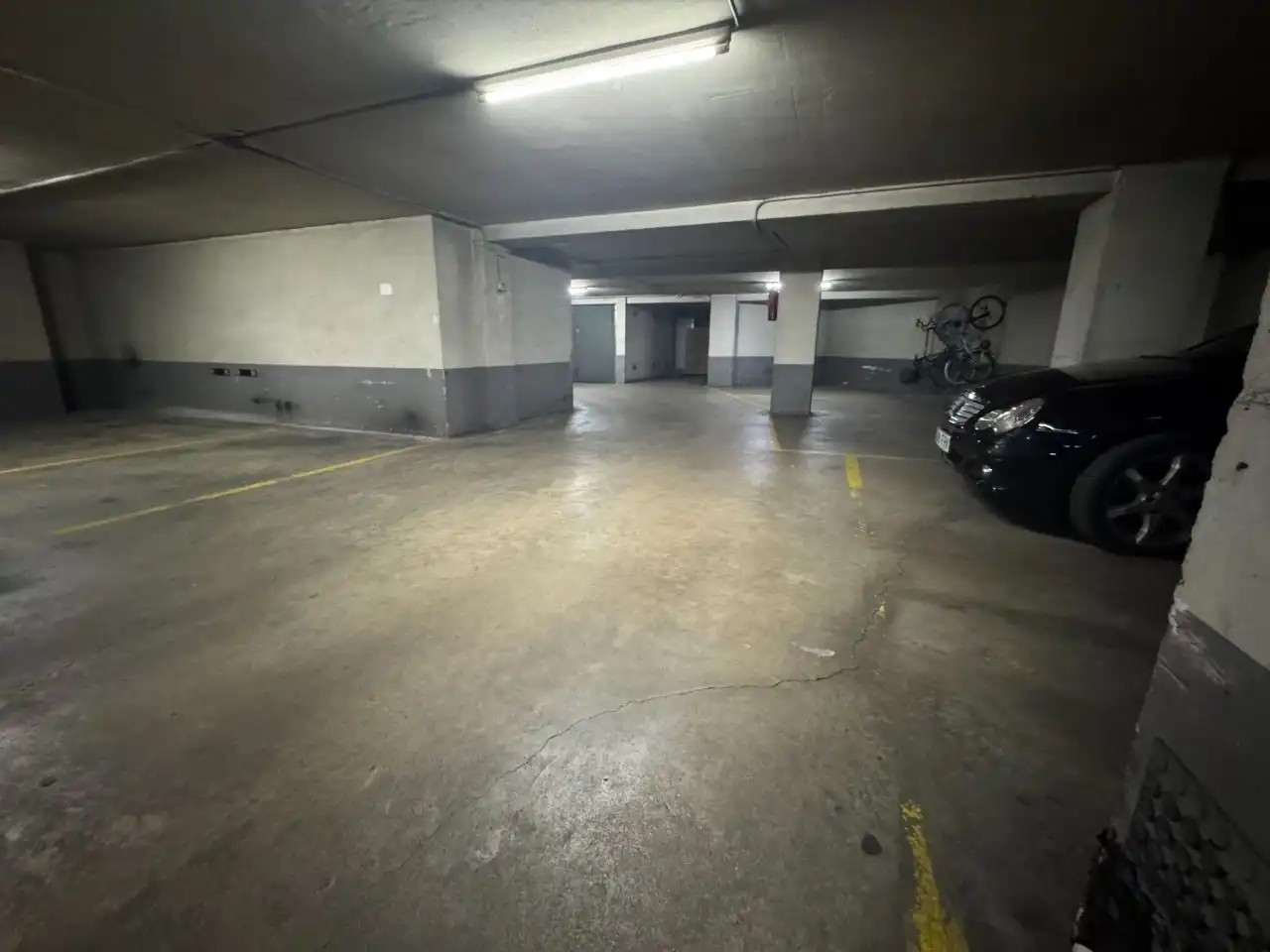 Motorradstellplatz zur Miete in Passeig Olot 20, imagen 4