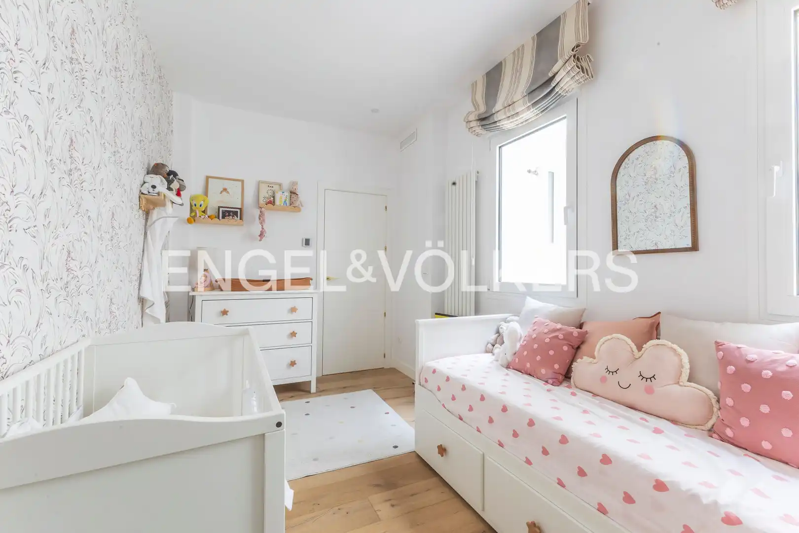 Bedroom of Flat for sale in Chamberí