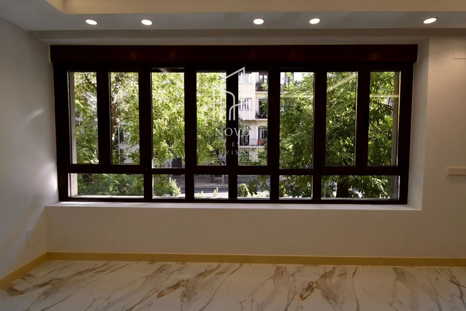 Terraza de Piso en venta en Madrid con Calefacción, Horno y Lavadora