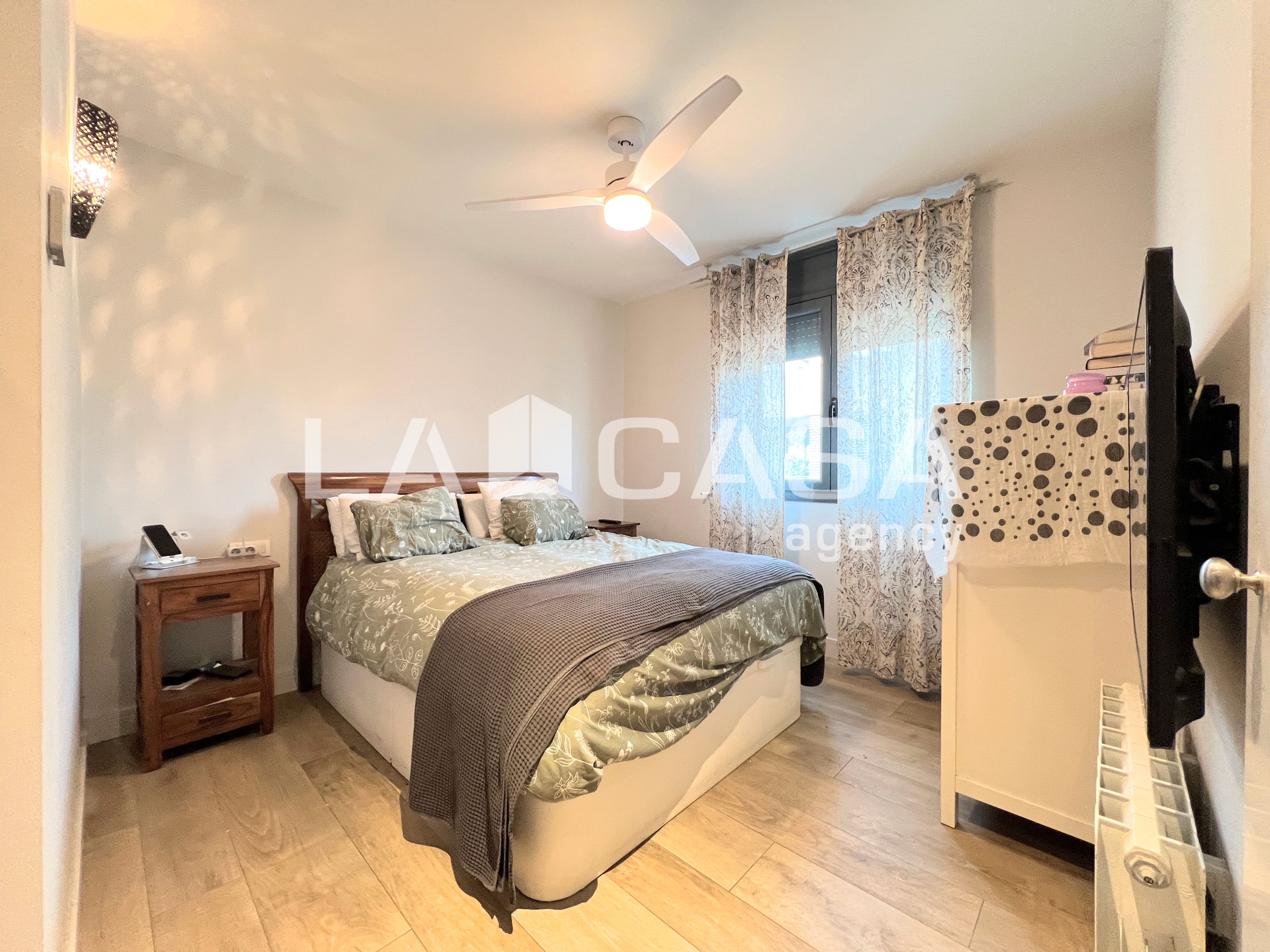 Dormitori de Àtic en venda en Badalona amb Terrassa