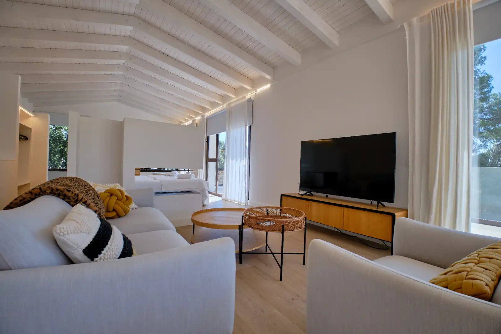 Sala d'estar de Casa o xalet de lloguer en Mont-ras amb Aire condicionat, Calefacció i Jardí privat