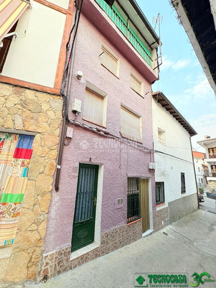 Vista exterior de Casa adosada en venda en Poyales del Hoyo