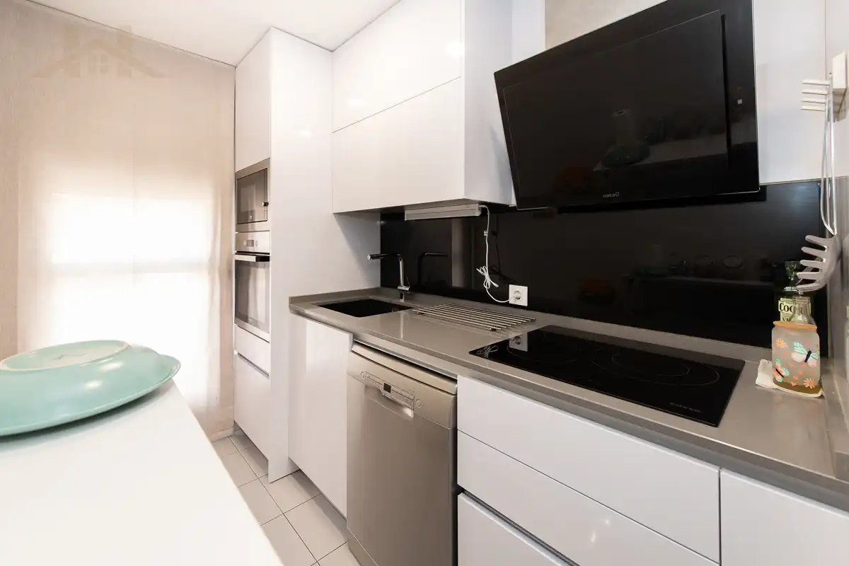 Kitchen of Flat for sale in Torrejón de Ardoz  with Air Conditioner, Heating and Parquet flooring