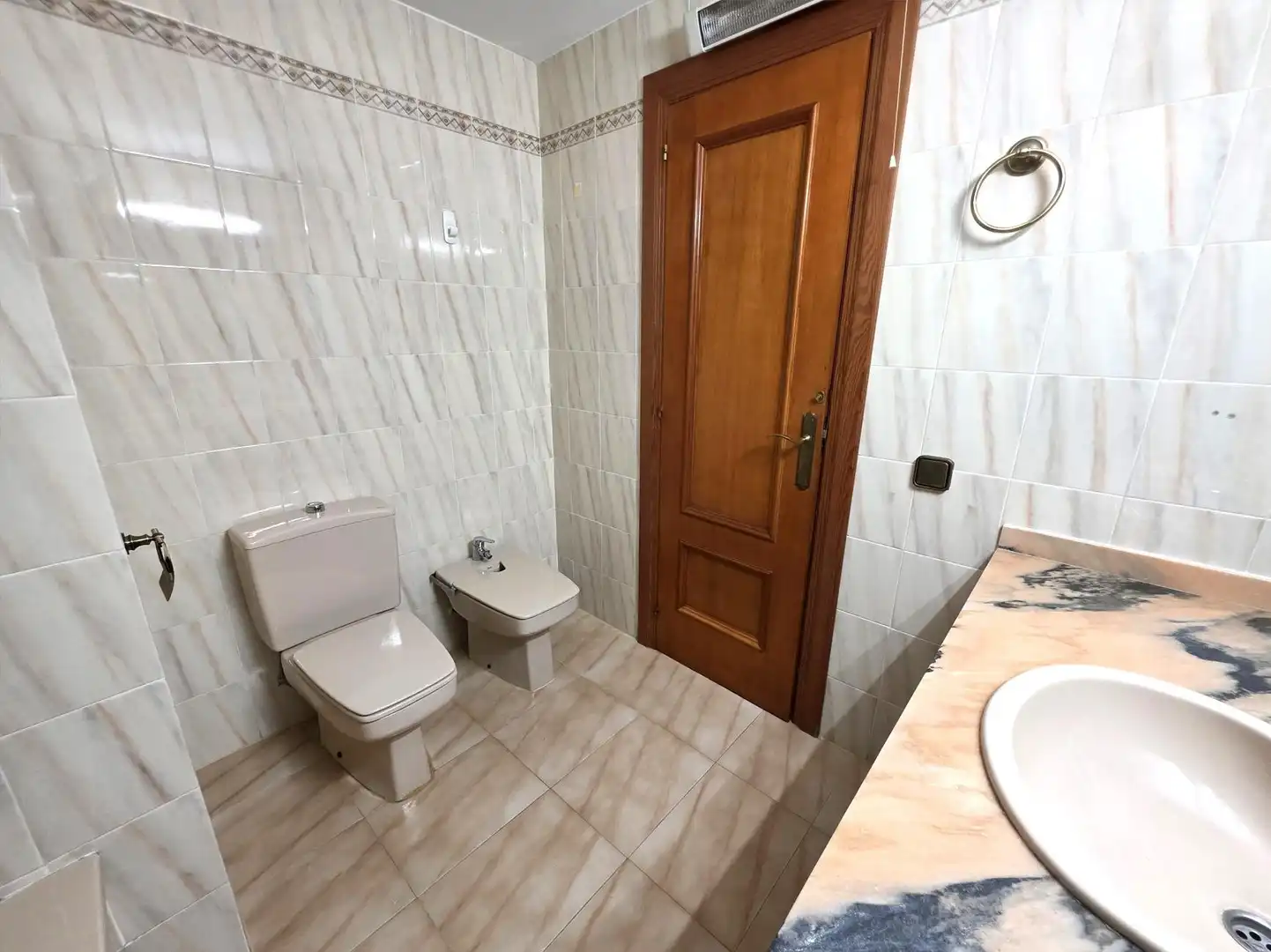 Baño de Casa o chalet de alquiler en Benicasim / Benicàssim con Aire acondicionado, Jardín privado y Trastero