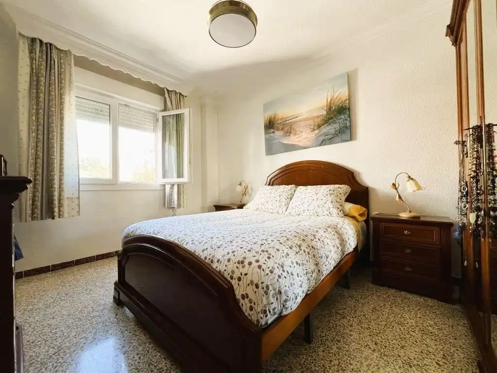 Habitación de Piso en venta en Málaga con Aire acondicionado, Terraza y Trastero