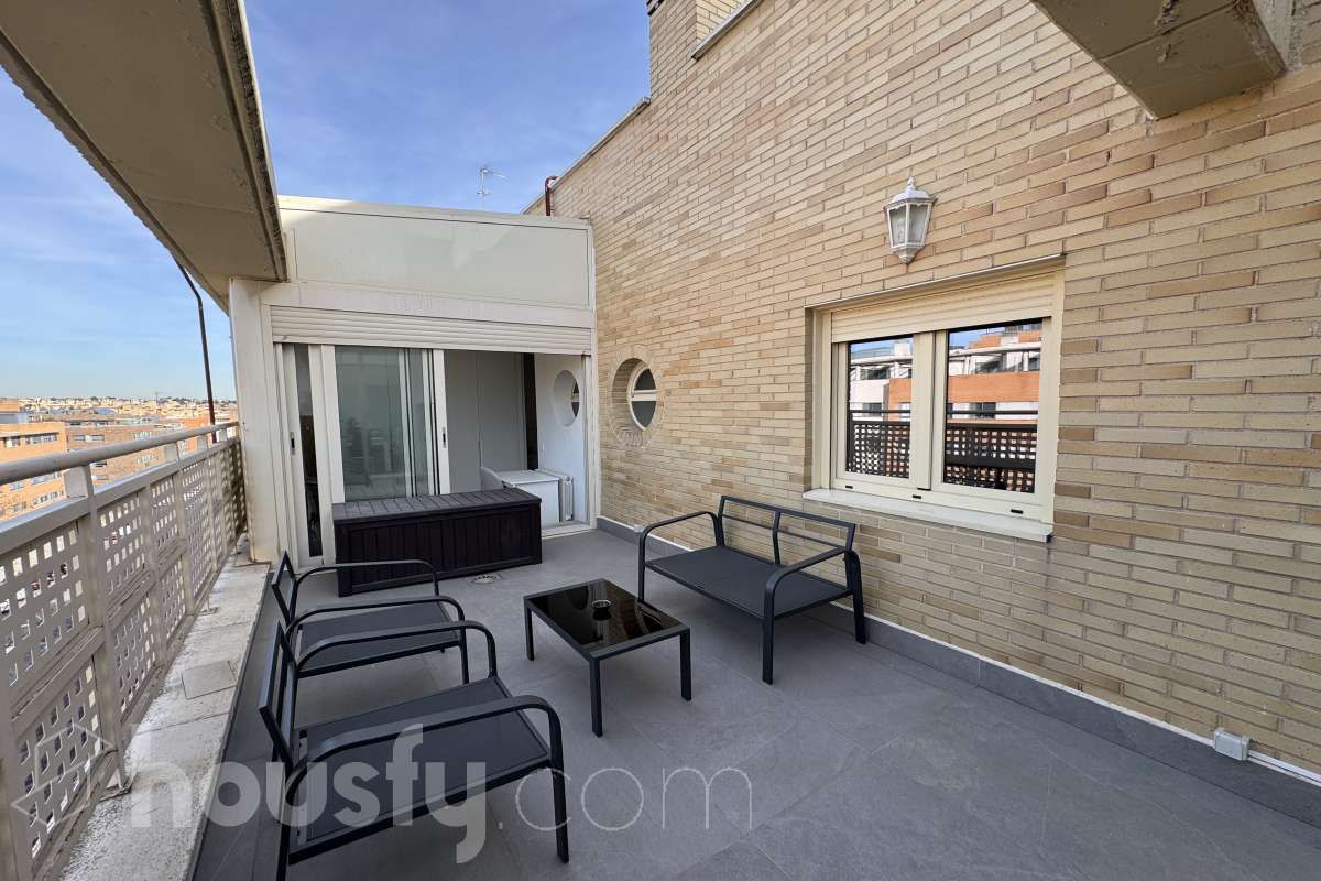 Flat for rent in Calle del Monasterio de las Batuecas, Montecarmelo