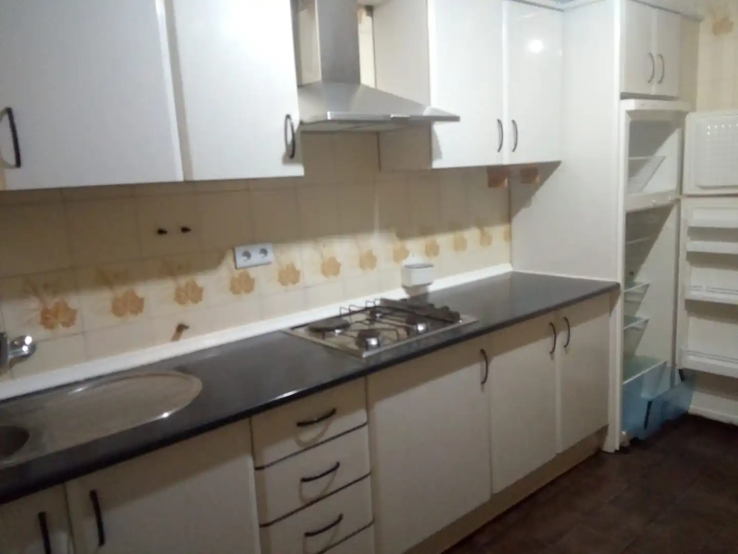Kitchen of Flat for rent in Granada  with Heating, Furnished and Oven