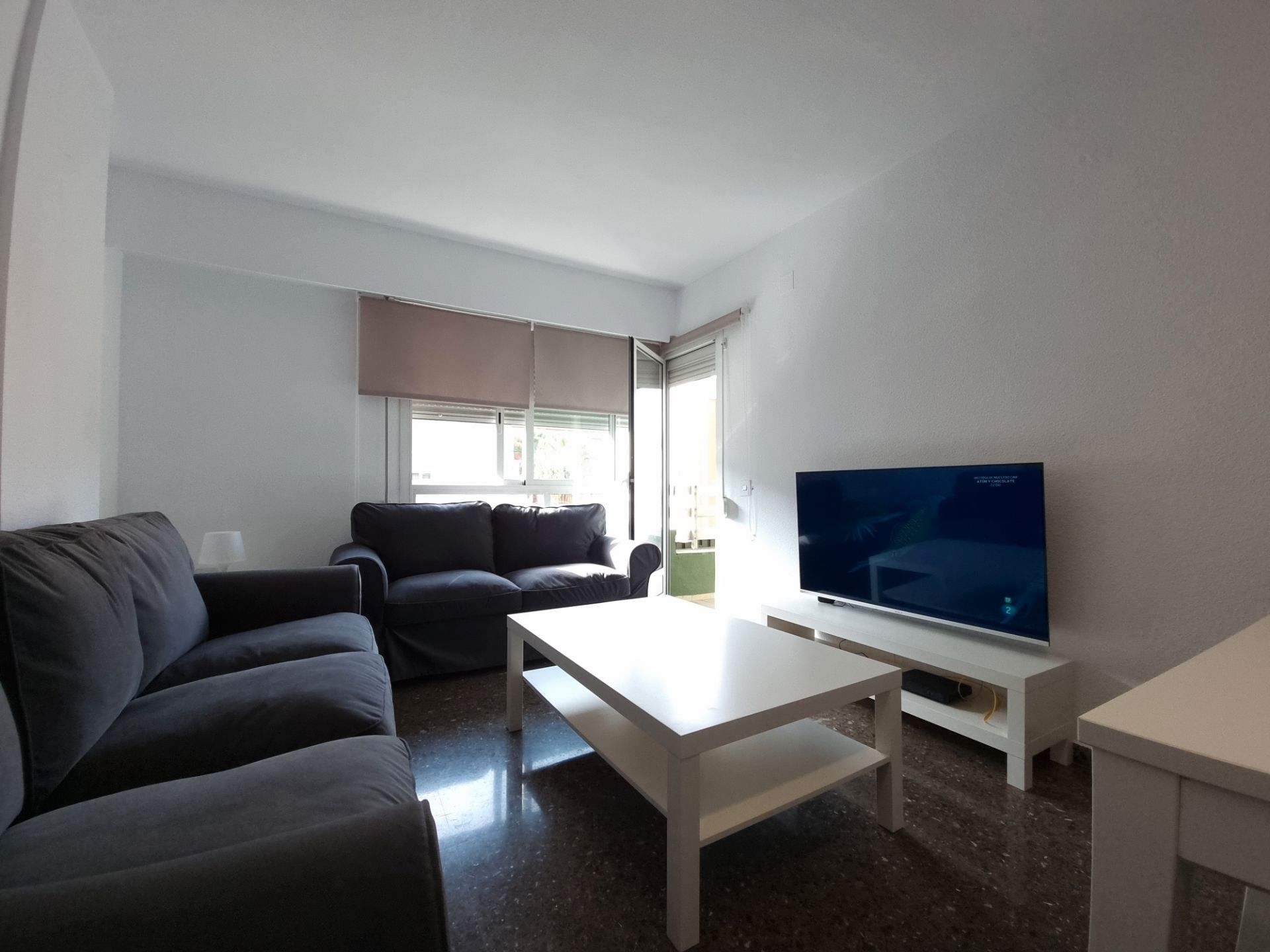 Sala d'estar de Pis de lloguer en  Valencia Capital amb Moblat, Forn i Rentadora