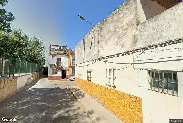 Casa adosada en venta en CL LAZARO RIVAS, Villaverde del Río