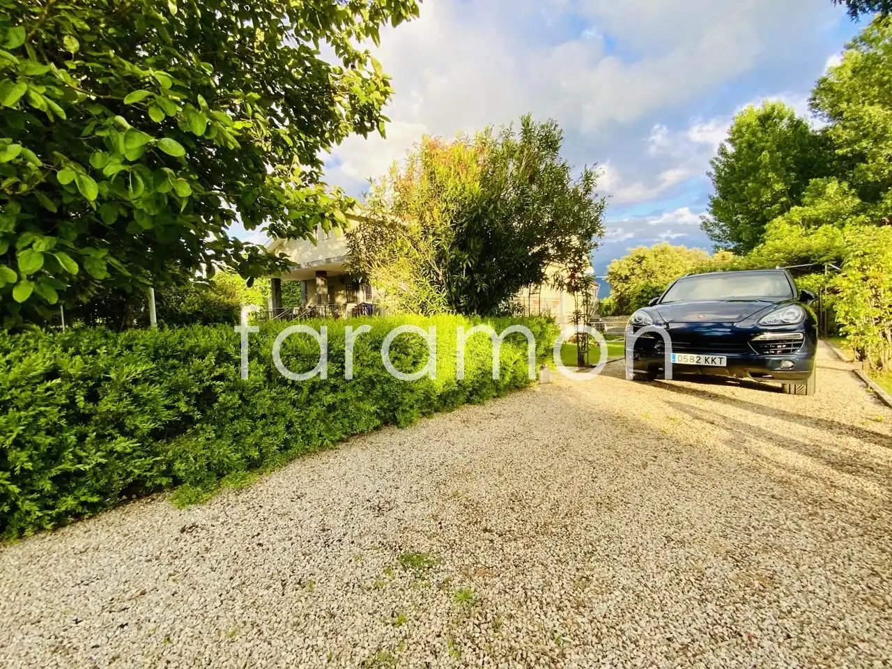 Casa o chalet en venta en Carracedelo con Calefacción, Jardín privado y Terraza