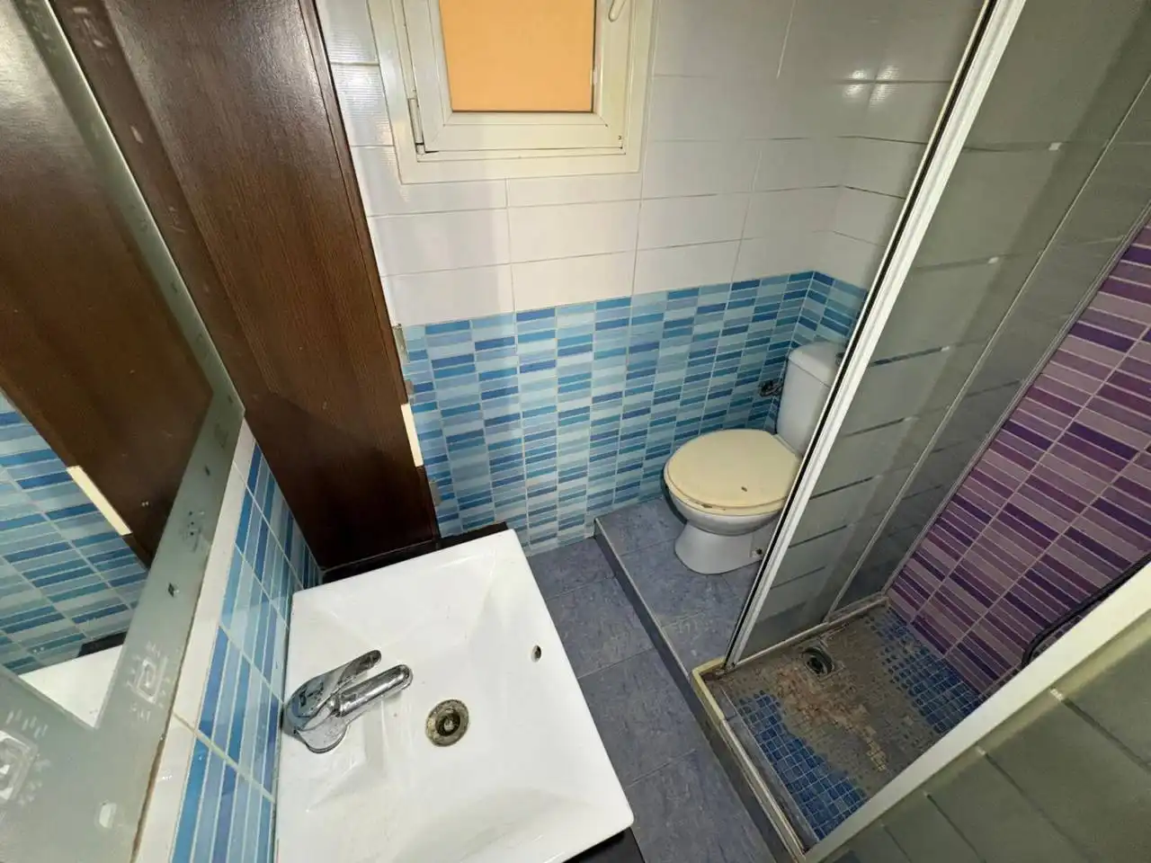 Bany de Pis en venda en Viladecans amb Aire condicionat, Parquet i Balcó