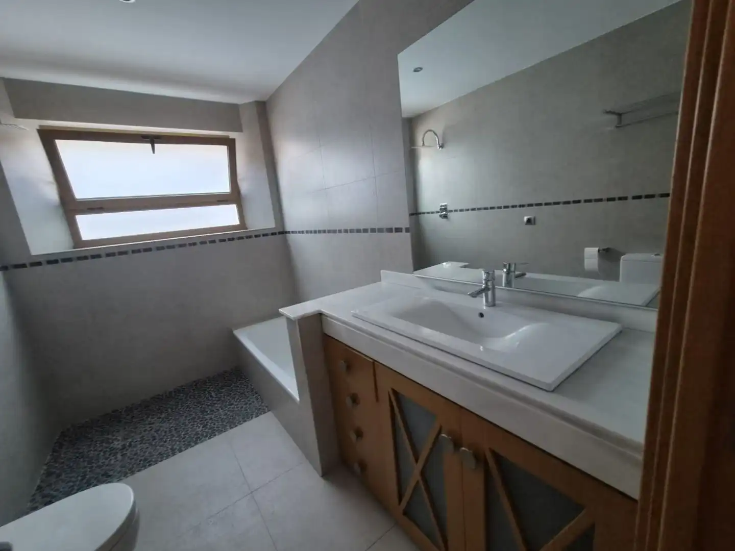 Detached house with garden for sale in Carrer Segrià 25, imagen 17