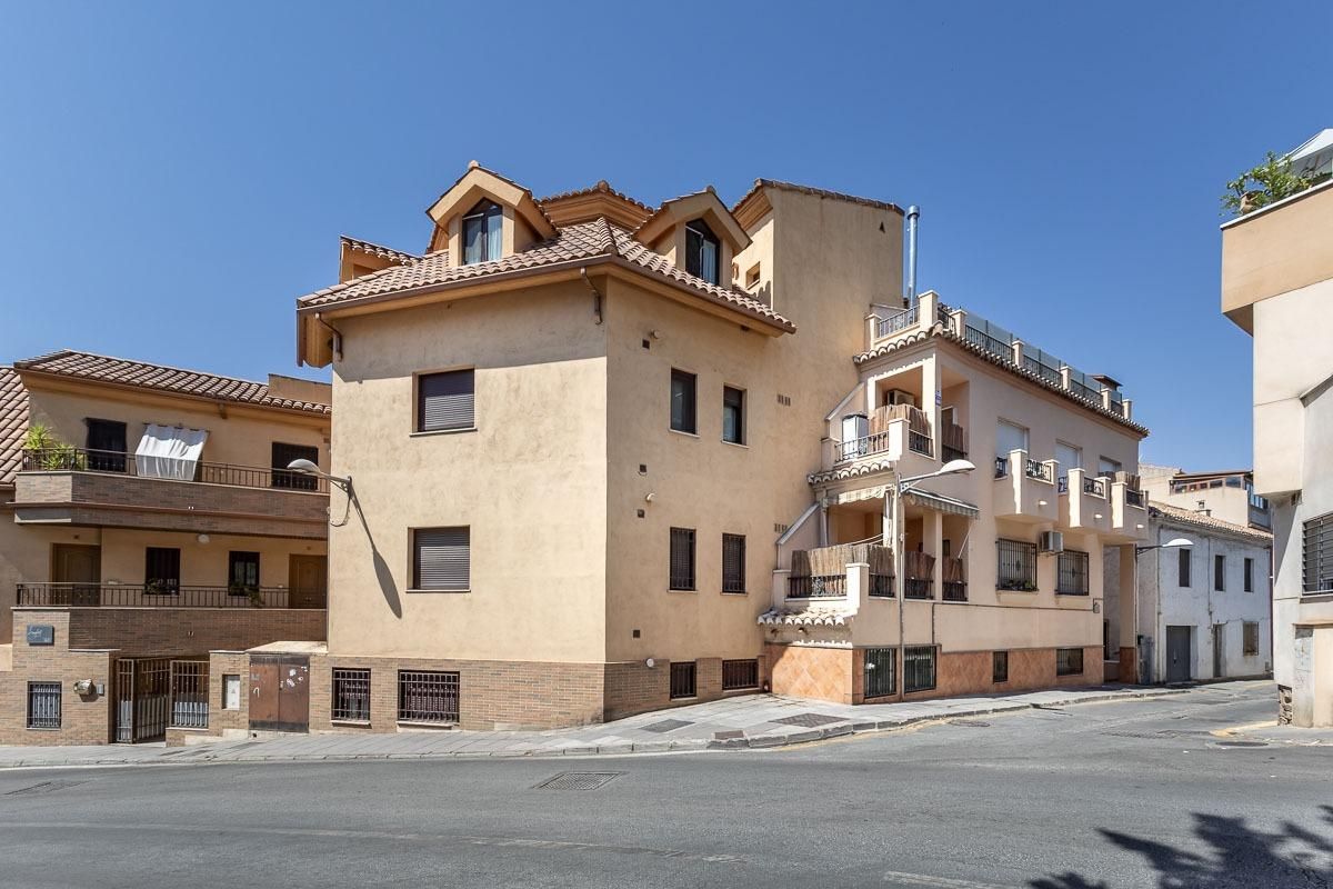 Vista exterior de Piso en venta en Monachil con Aire acondicionado, Calefacción y Terraza