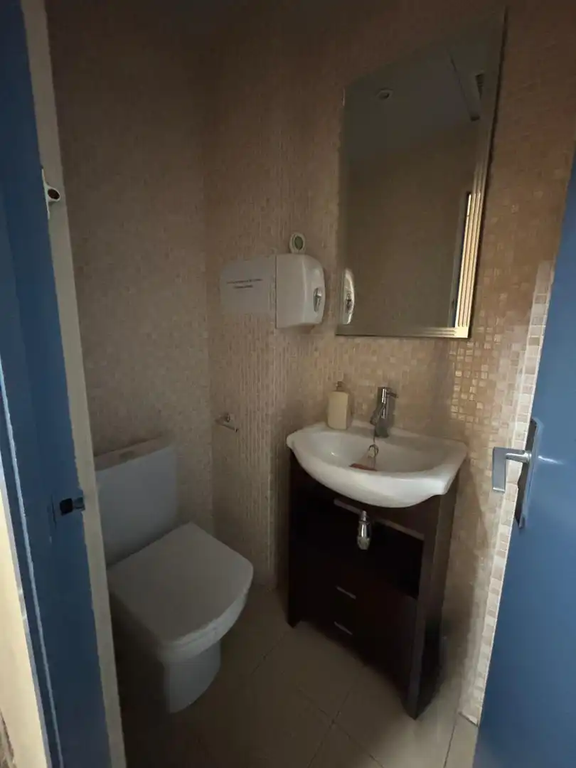 Baño de Casa o chalet en venta en L'Hospitalet de Llobregat con Aire acondicionado, Terraza y Balcón