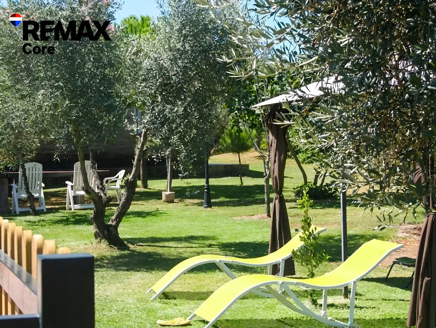 Jardí de Casa o xalet en venda en Puebla de Obando amb Aire condicionat, Calefacció i Jardí privat