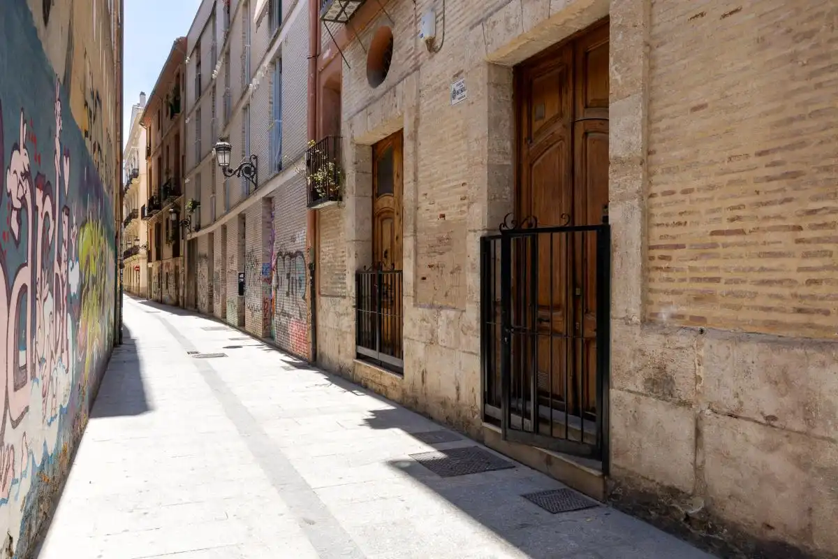 Piso en venta en C/ de Villena, El Pilar