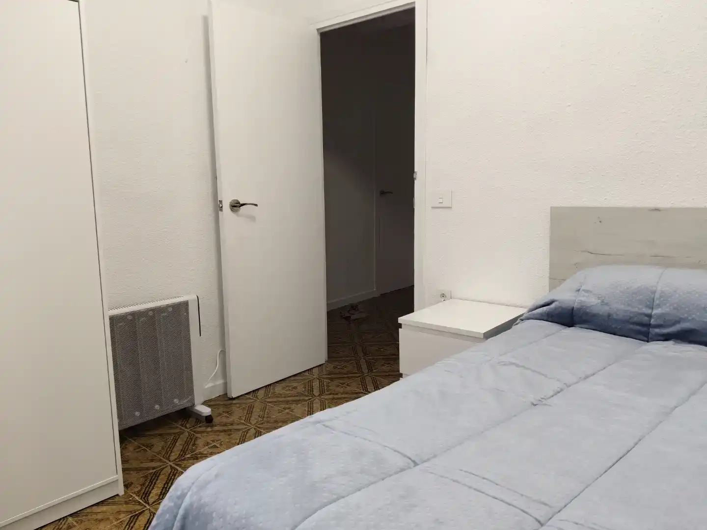 Schlafzimmer von Wohnung zur Miete in Utiel mit Möbliert, Ofen und Waschmaschine