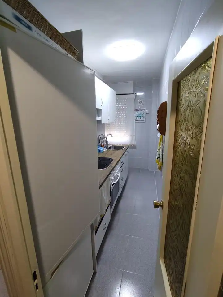 Flat for rent in Calle Pedro Nieto, Los Pinos - El Pilar